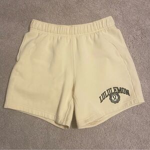 Lululemon Scuba Short Buttercream